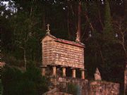 El horreo de la fuente del moro. Boiro, La Corua